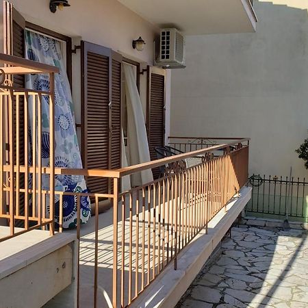 Captain'S Place - Του Καπετάνιου Kanálion Exterior foto